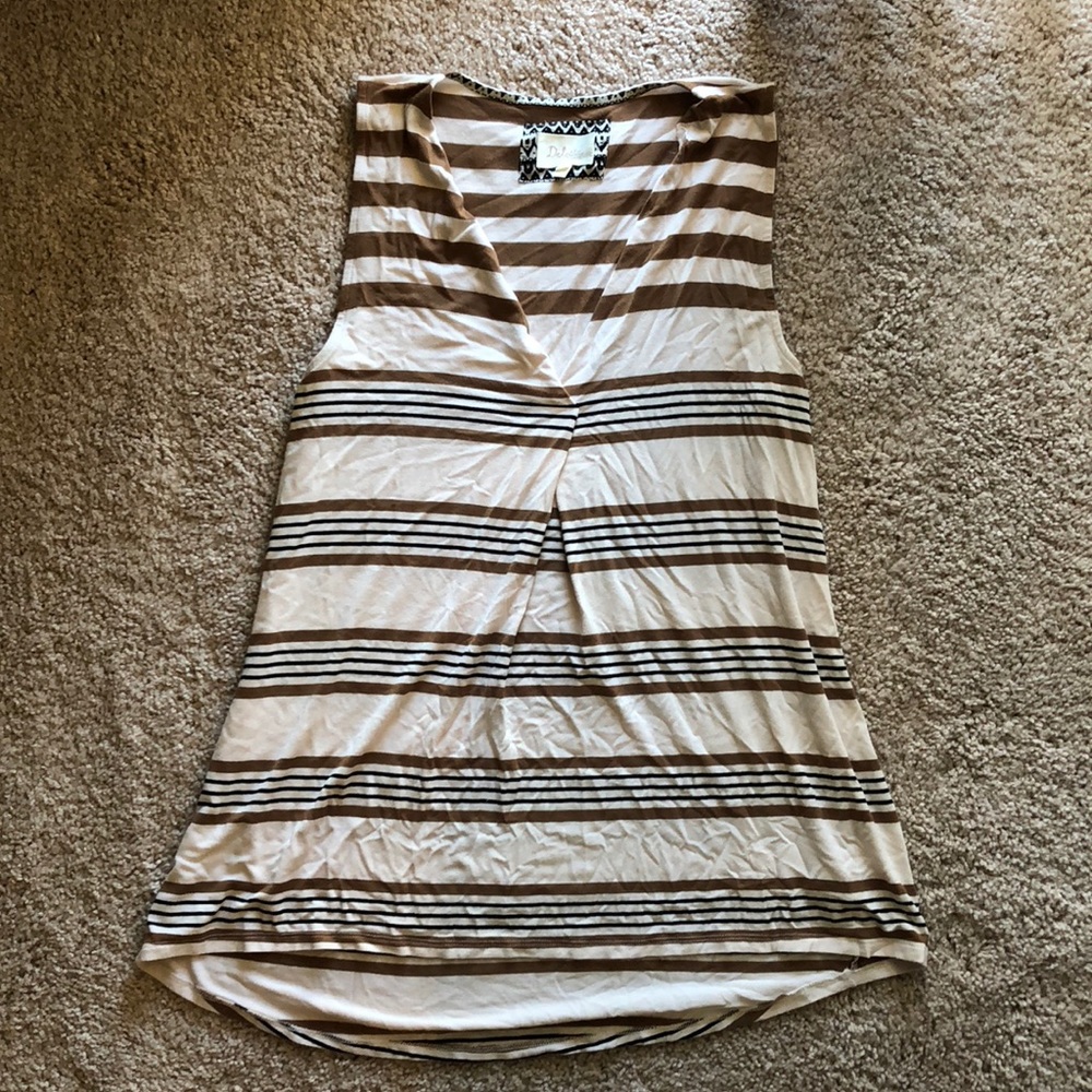 LAST CALL - Anthropologie V Neck Tank
